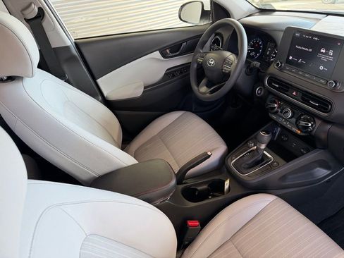 Used 2023 Hyundai Kona SEL AWD/4WD image 11
