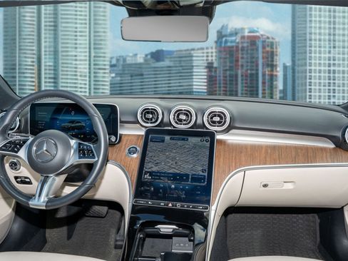 Used 2023 Mercedes-Benz C 300 4MATIC Sedan image 21