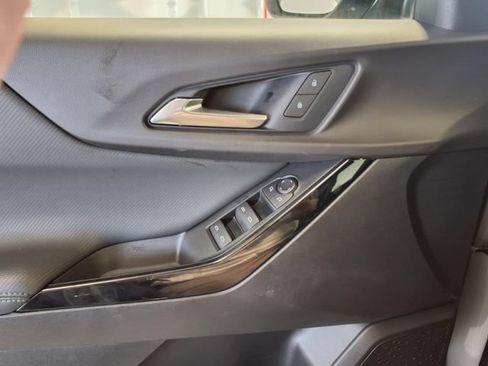 Used 2026 Chevrolet Equinox LT AWD/4WD image 19