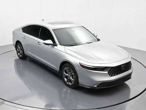 Used 2024 Honda Accord EX-L image 31