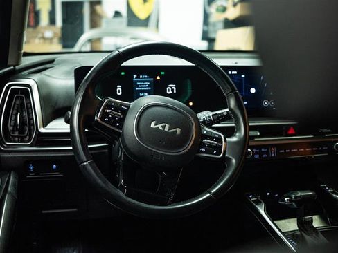 Used 2025 Kia Sorento S FWD image 17