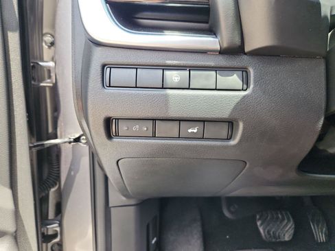 Used 2021 Nissan Rogue SV w/ Premium Package FWD image 17