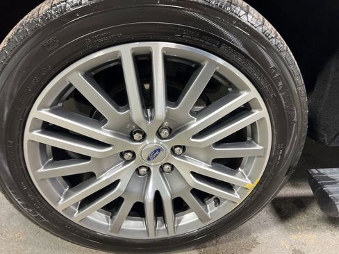 Used 2024 Ford Expedition Max Limited image 44