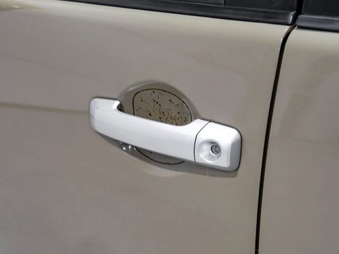 Used 2014 Toyota FJ Cruiser 4WD w/ Upgrade Package image 39