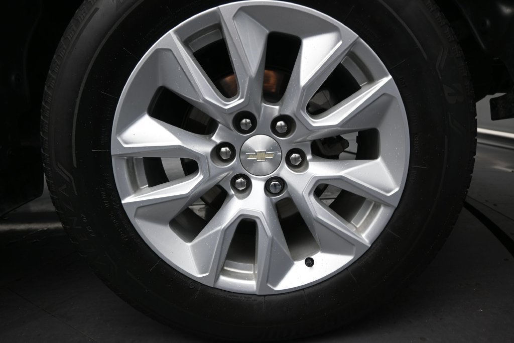 Used 2023 Chevrolet Silverado 1500 Custom RWD image 10