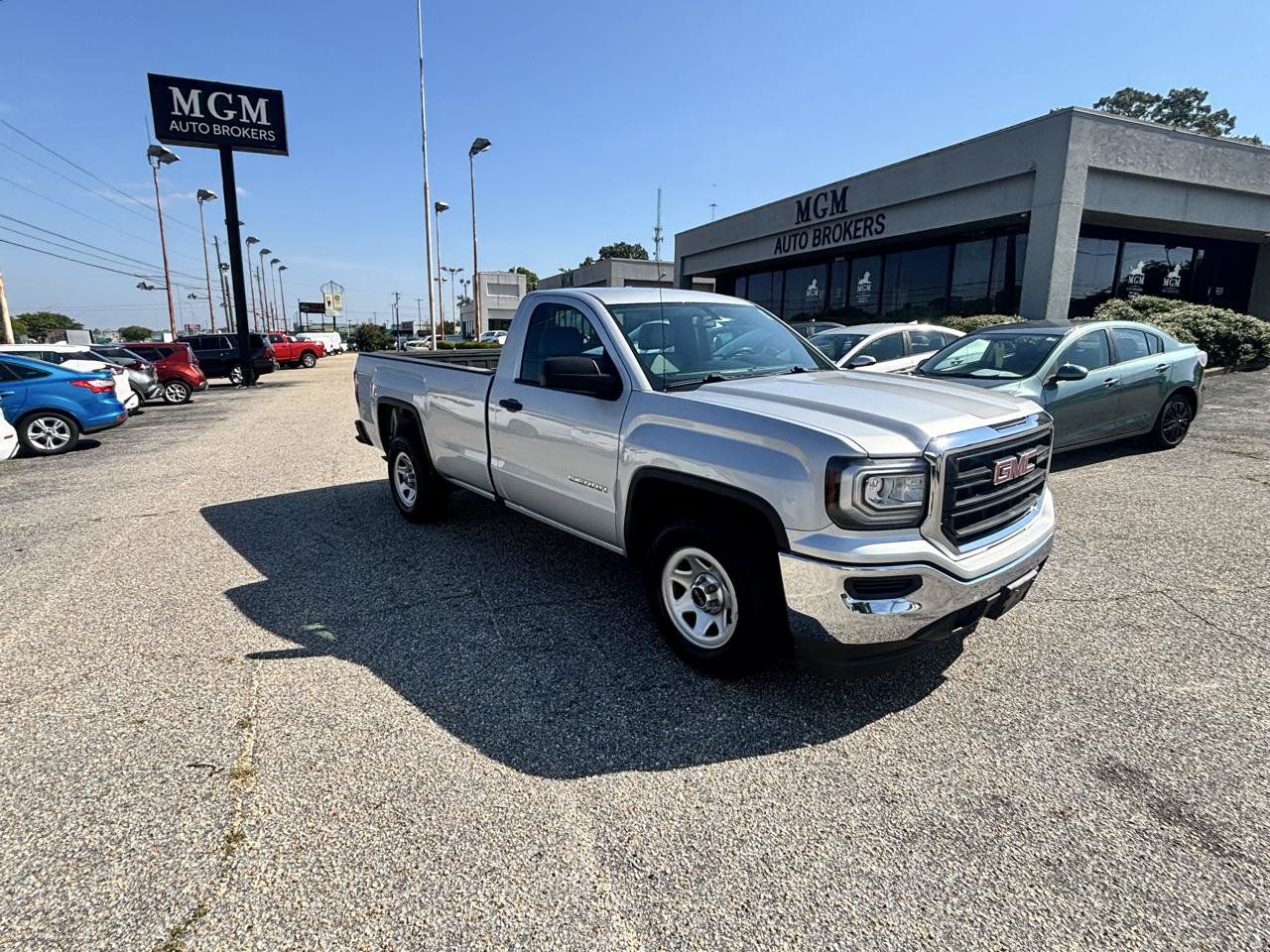 Used 2018 GMC Sierra 1500 2WD Regular Cab image 40