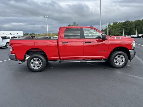 Used 2024 RAM 2500 Big Horn w/ Bed Utility Group AWD/4WD image 8