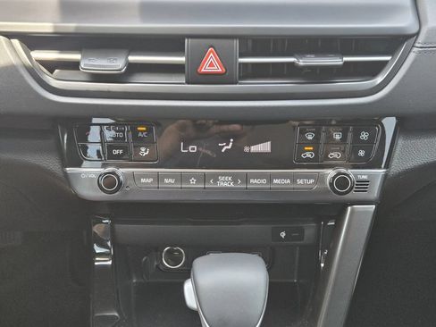 Used 2024 Kia Seltos SX w/ SX Sunroof Package AWD/4WD image 21