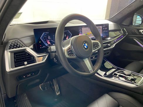 Certified 2025 BMW X5 xDrive40i w/ M Sport Package image 4