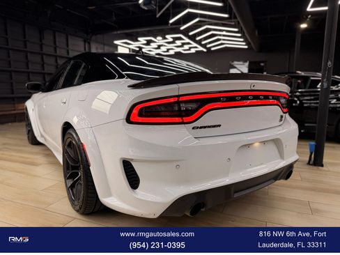 Used 2020 Dodge Charger Scat Pack RWD image 6