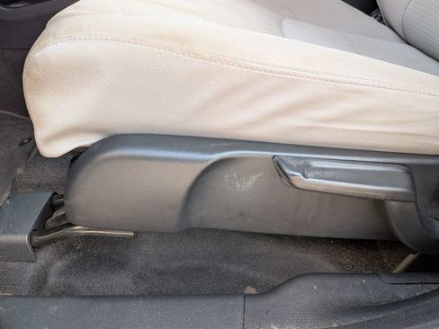 Used 2022 Honda HR-V EX image 15