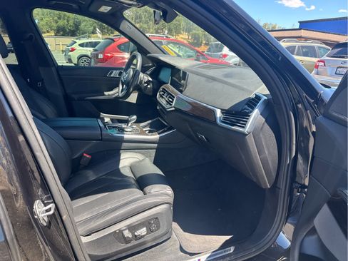 Used 2019 BMW X5 xDrive50i w/ M Sport Package AWD/4WD image 10
