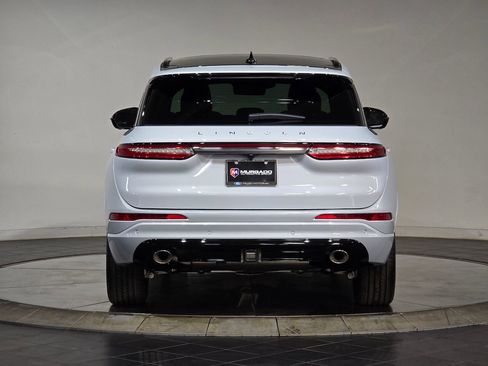 New 2025 Lincoln Corsair Reserve w/ Jet Appearance Package image 5