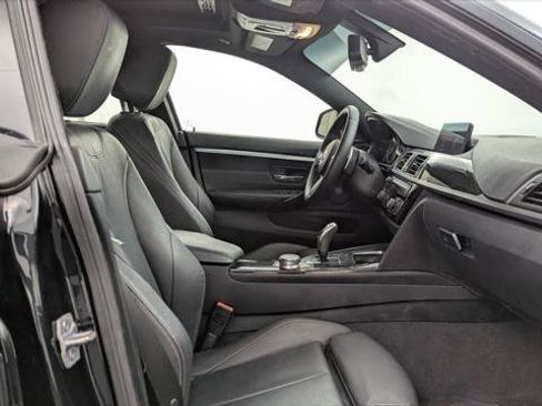 Used 2019 BMW 440i Gran Coupe w/ M Sport Package RWD image 18