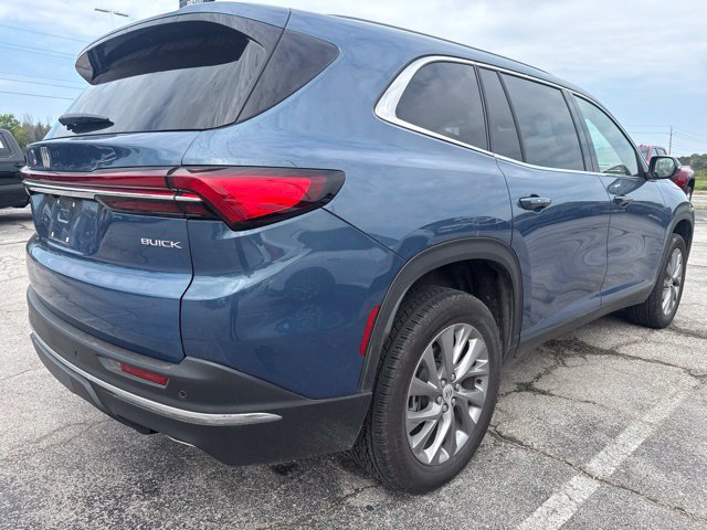 Used 2026 Buick Enclave Preferred FWD image 2