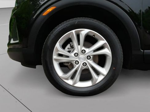 Used 2023 Buick Encore GX Preferred AWD/4WD image 9