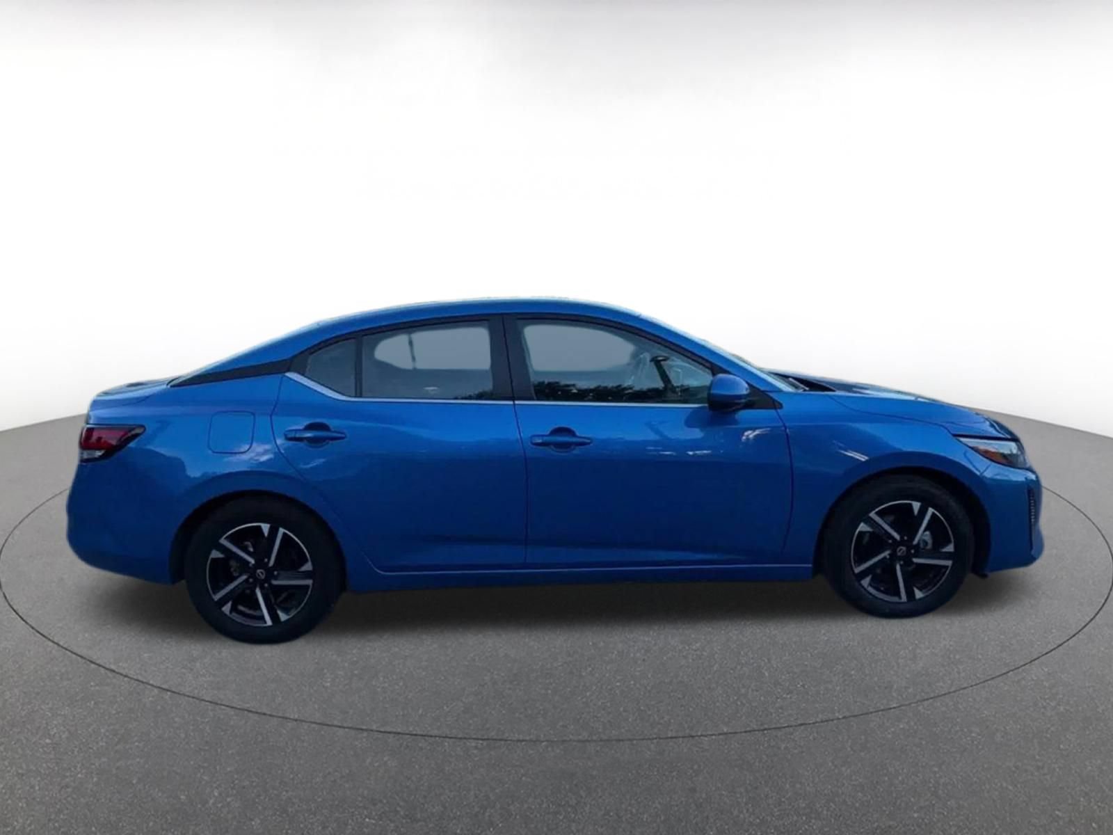 Used 2025 Nissan Sentra SV FWD image 15