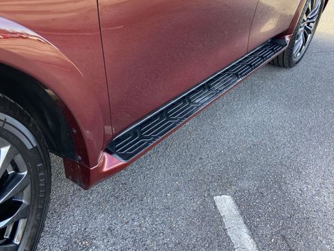 Used 2021 Nissan Armada Platinum image 31