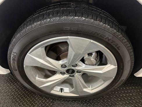 Used 2022 Audi Q5 2.0T Premium Plus image 18