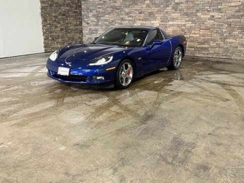Used 2005 Chevrolet Corvette Coupe w/ Preferred Equipment Group image 4