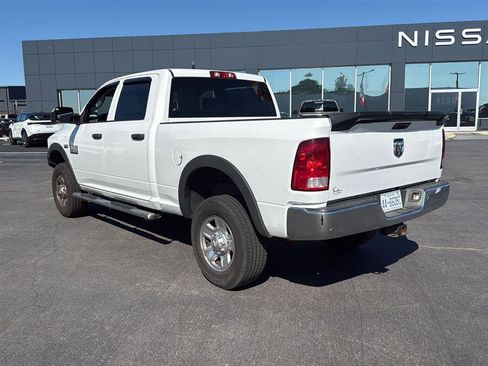 Used 2018 RAM 2500 Tradesman w/ Chrome Appearance Group AWD/4WD image 3