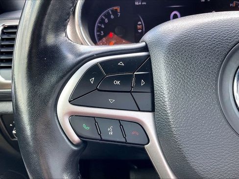 Used 2021 Jeep Grand Cherokee Laredo X AWD/4WD image 18