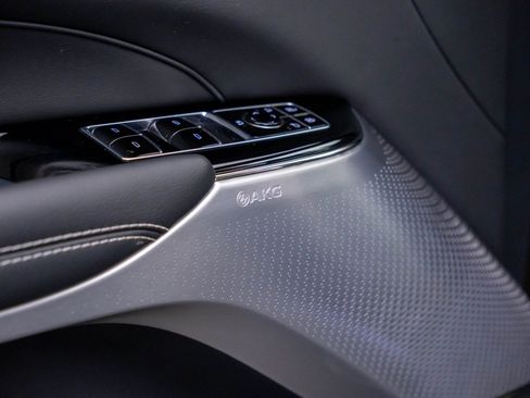 Certified 2025 Cadillac Lyriq Luxury w/ LPO, Floor Liner Package image 18