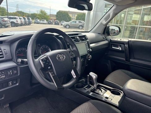 Used 2024 Toyota 4Runner TRD Off-Road image 10