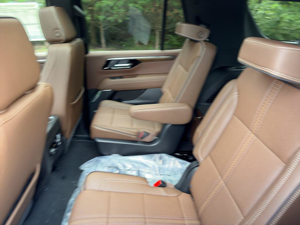 New 2026 Chevrolet Tahoe High Country AWD/4WD image 28
