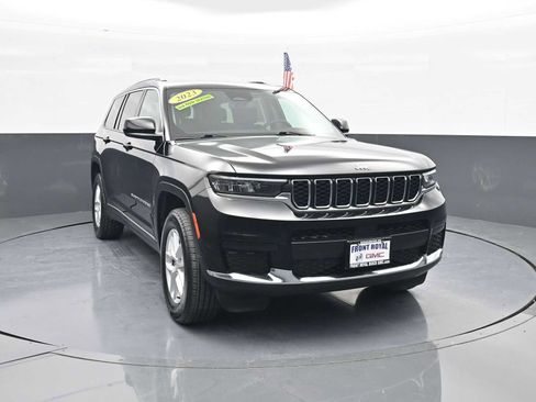Used 2023 Jeep Grand Cherokee L Laredo image 3