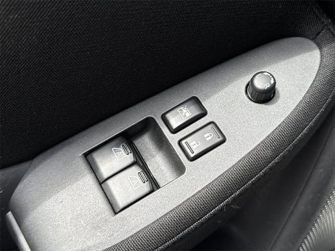 Used 2014 Nissan 370Z Coupe image 23