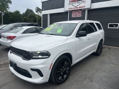 Used 2021 Dodge Durango SXT AWD/4WD image 3