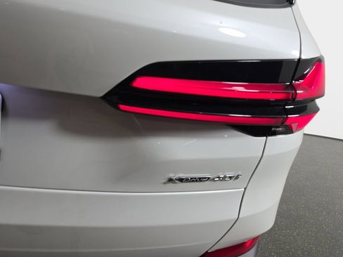 New 2026 BMW X5 xDrive40i AWD/4WD image 35