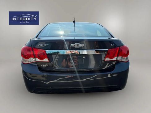 Used 2014 Chevrolet Cruze LT FWD image 4