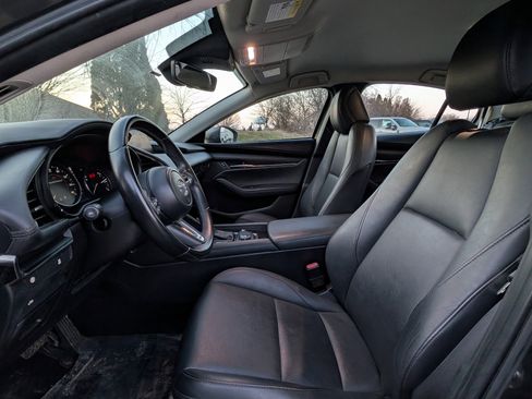 Used 2019 MAZDA MAZDA3 Sedan w/ Select Package image 10