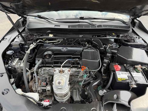 Used 2015 Acura TLX w/ Technology Package FWD image 22
