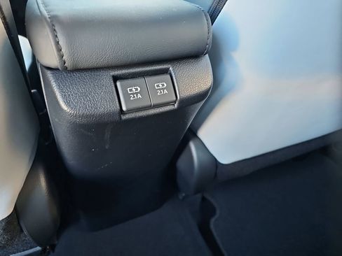 Certified 2022 Toyota Prius Limited w/ Premium Convenience Package image 22