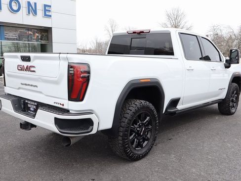 Used 2025 GMC Sierra 2500 AT4 w/ AT4 Premium Plus Package image 3