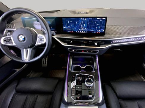 Used 2025 BMW X7 M60i AWD/4WD image 15