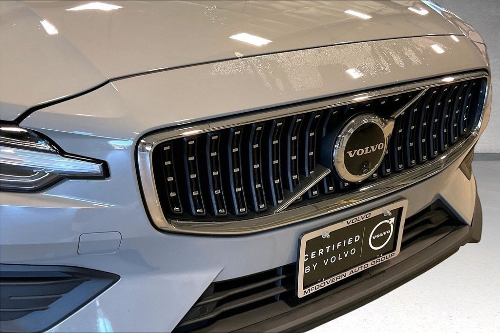 New 2026 Volvo V60 B5 Cross Country Ultra w/ Protection Package Premier AWD/4WD image 34