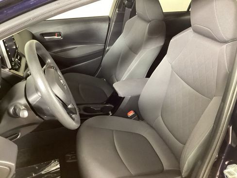 Used 2021 Toyota Corolla LE FWD image 12