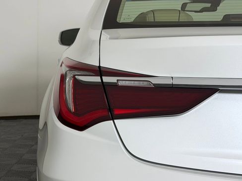 Used 2018 Acura RLX Sport Hybrid w/ Advance Pkg AWD/4WD image 13