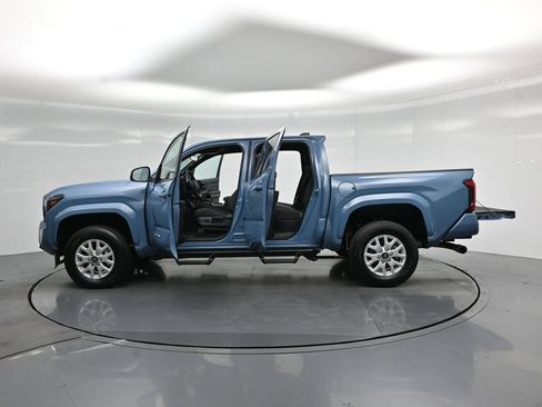Used 2026 Toyota Tacoma SR5 AWD/4WD image 31