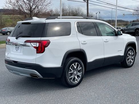 Used 2023 GMC Acadia SLT FWD image 7