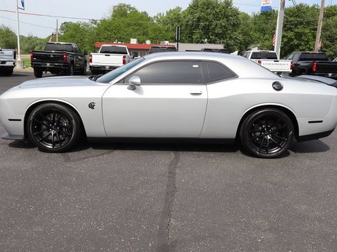 Used 2023 Dodge Challenger SRT Hellcat w/ Driver Convenience Group RWD image 28