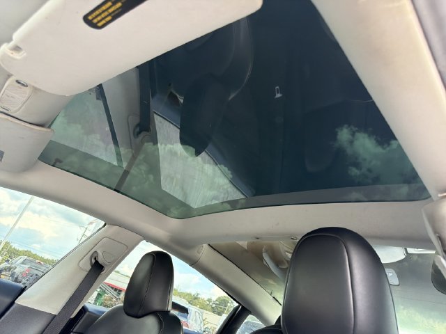 Used 2023 Tesla Model 3 Standard Range RWD image 19