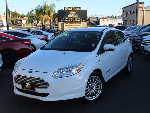 Used 2014 Ford Focus Electric Hatchback FWD image 2