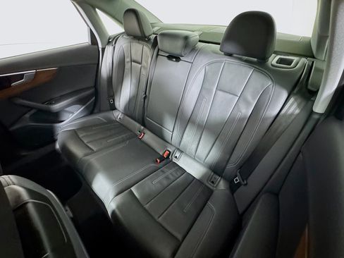 Used 2022 Audi A4 2.0T Premium image 22