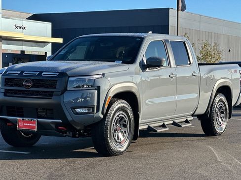 New 2026 Nissan Frontier PRO-4X w/ Pro Premium Package AWD/4WD image 8