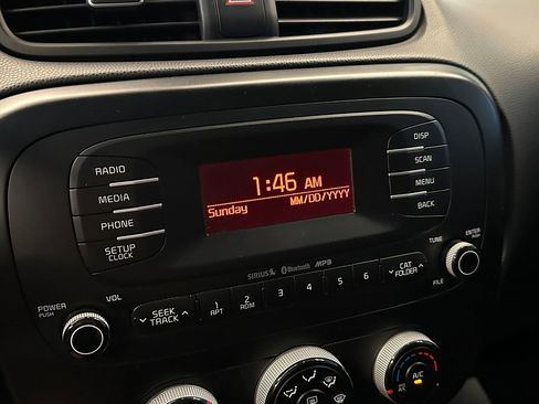 Used 2016 Kia Soul Base image 13